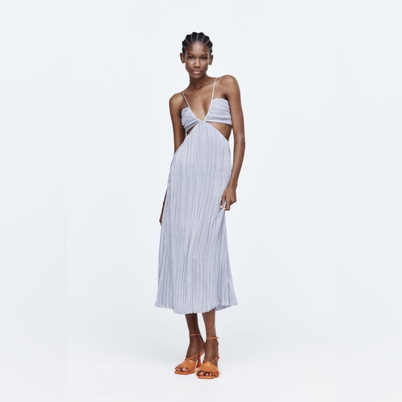 zara pleated cut out dress Zara | Dresses | Zara Cut Out Pleated Dress